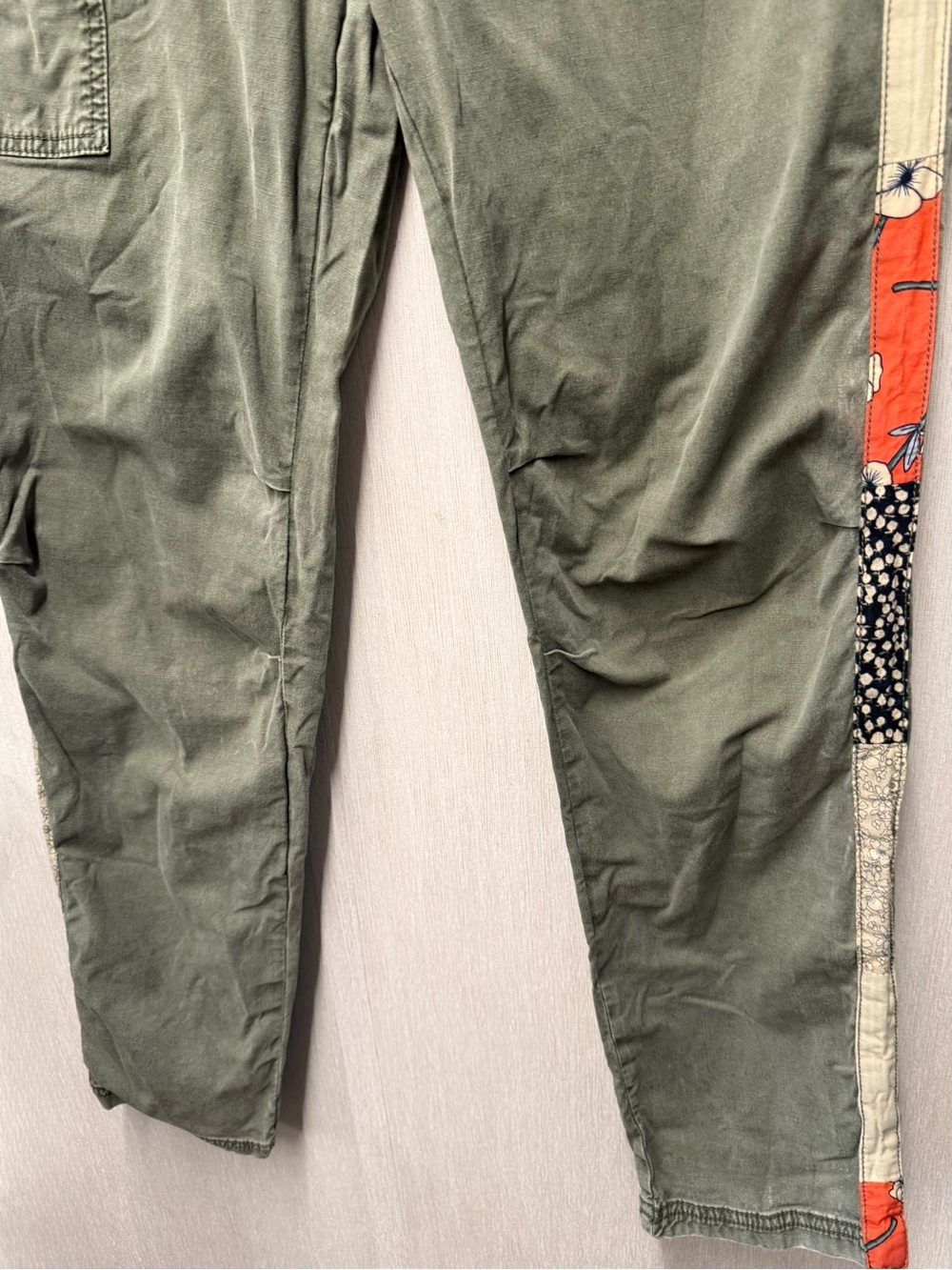 Anthropologie The Wanderer Olive Patchwork Side Stripe Cargo Pants, Size 28 - Picture 4 of 11